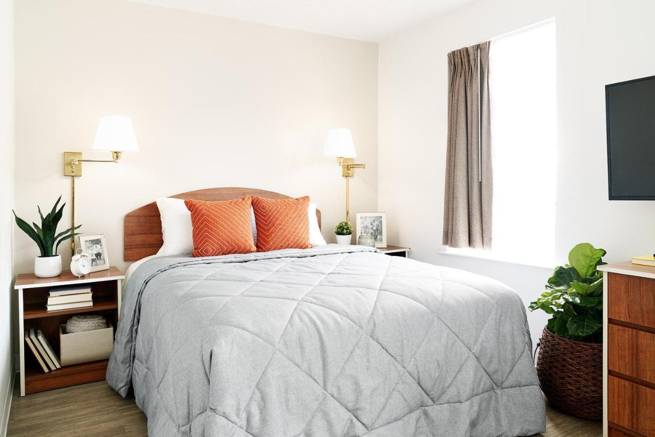 Intown Suites Extended Stay San Antonio Tx - Airport מראה חיצוני תמונה